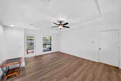 1924 Vera Cruz Drive, Carrollton, TX 75010 - Photo 15