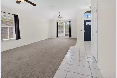 1025 Highland Station Drive, Saginaw, TX 76131 - Photo 7