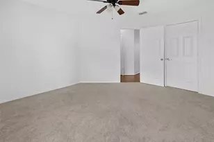 1025 Highland Station Dr, Saginaw, TX 76131 - Photo 29