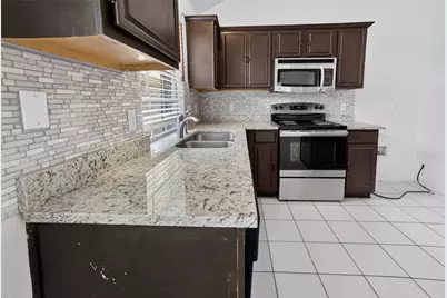 1025 Highland Station Drive, Saginaw, TX 76131 - Photo 13