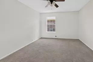 1025 Highland Station Dr, Saginaw, TX 76131 - Photo 27