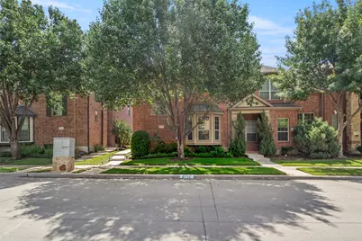 8712 Iron Horse Drive, Irving, TX 75063 - Photo 3