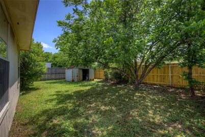 2363 Laurelhill Lane, Fort Worth, TX 76133 - Photo 35