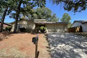 3502 Leighton Dr, Arlington, TX 76015 - Photo 1