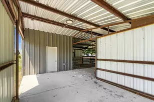 1642 NW Co Rd 1040, Corsicana, TX 75110 - Photo 37