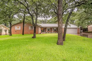 210 Mistletoe Ln, Keene, TX 76059 - Photo 1