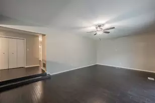 210 Mistletoe Ln, Keene, TX 76059 - Photo 17
