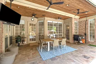 5227 Lincolnshire Ct, Dallas, TX 75287 - Photo 31