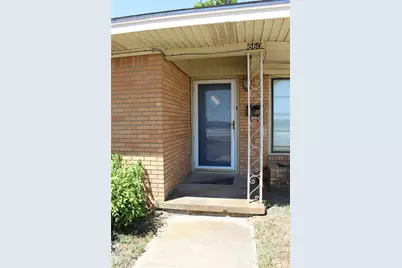 860 N Harbin Drive, Stephenville, TX 76401 - Photo 3