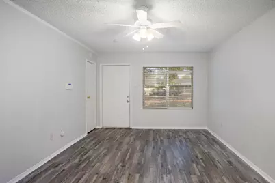 1216 E Baltimore Avenue, Fort Worth, TX 76104 - Photo 3