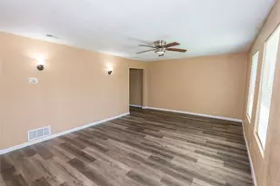 304 Jack Grace Hill Rd, Bowie, TX 76230 - Photo 9