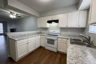 2503 Indigo Ln, Arlington, TX 76015 - Photo 5