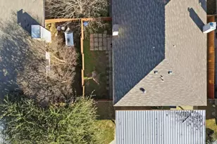 2306 Carol Good Ln, Carrollton, TX 75006 - Photo 17
