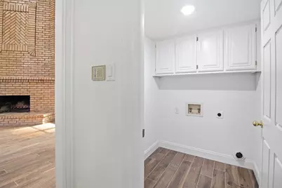 6701 Mt Vernon Court, Arlington, TX 76017 - Photo 11