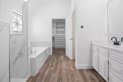 6701 Mt Vernon Court, Arlington, TX 76017 - Photo 19