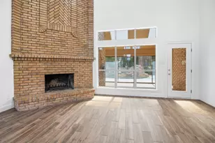 6701 Mt Vernon Ct, Arlington, TX 76017 - Photo 9