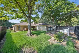 1725 Northcrest Dr, Plano, TX 75075 - Photo 5