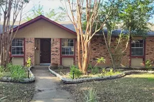 1518 Camelia Dr, Lewisville, TX 75067 - Photo 1