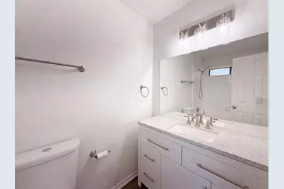 220 Creekwood Lane, Fort Worth, TX 76134 - Photo 13