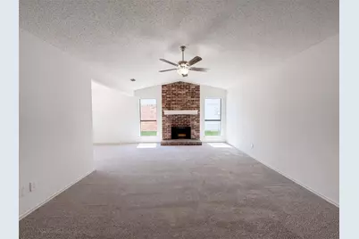 220 Creekwood Lane, Fort Worth, TX 76134 - Photo 3