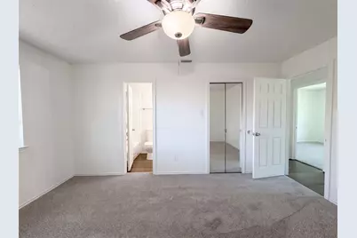 220 Creekwood Lane, Fort Worth, TX 76134 - Photo 11