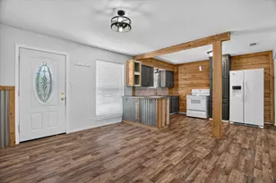 186 Garnet Rd, Springtown, TX 76082 - Photo 7