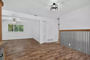 186 Garnet Rd, Springtown, TX 76082 - Photo 5