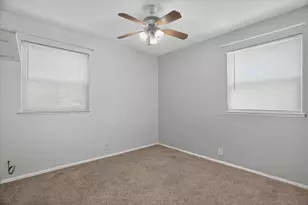 186 Garnet Rd, Springtown, TX 76082 - Photo 23