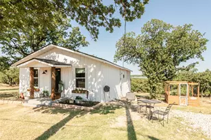 375 Nocona Dr, Nocona, TX 76255 - Photo 1