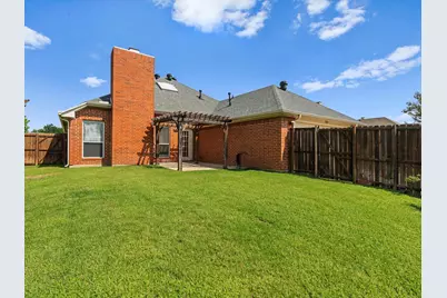 3860 Gillespie Drive, Carrollton, TX 75010 - Photo 5