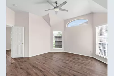 3860 Gillespie Drive, Carrollton, TX 75010 - Photo 17