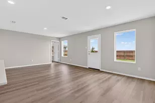 16728 Laguna Vis St, Fort Worth, TX 76247 - Photo 11