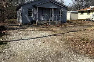 1116 S Catherine St, Terrell, TX 75160 - Photo 5
