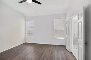 3026 Shannon Ln, Grand Prairie, TX 75052 - Photo 33