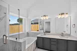 3026 Shannon Ln, Grand Prairie, TX 75052 - Photo 37