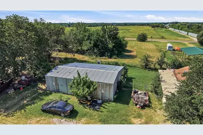 538 W Hughes Street, Collinsville, TX 76233 - Photo 21