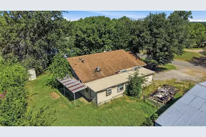 538 W Hughes Street, Collinsville, TX 76233 - Photo 23