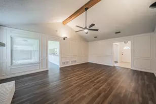 1100 Purdue Dr, Arlington, TX 76012 - Photo 11