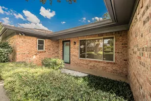 1100 Purdue Dr, Arlington, TX 76012 - Photo 3