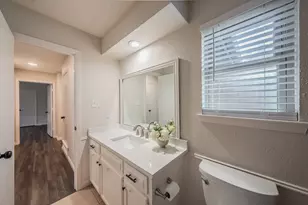 1100 Purdue Dr, Arlington, TX 76012 - Photo 25