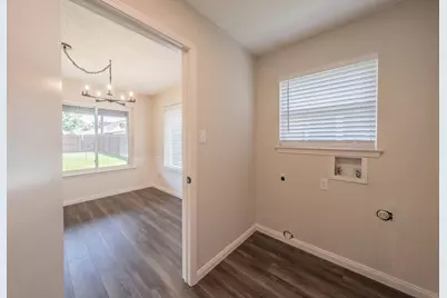 1100 Purdue Drive, Arlington, TX 76012 - Photo 19