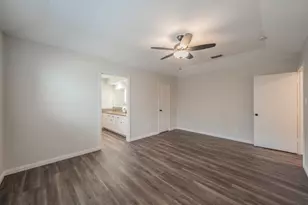 1100 Purdue Dr, Arlington, TX 76012 - Photo 33