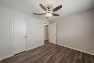 1100 Purdue Dr, Arlington, TX 76012 - Photo 29