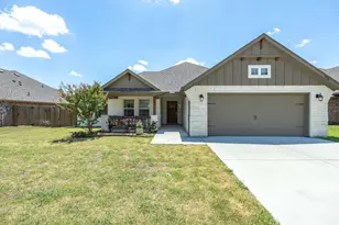 956 Sam St, Springtown, TX 76082 - Photo 37