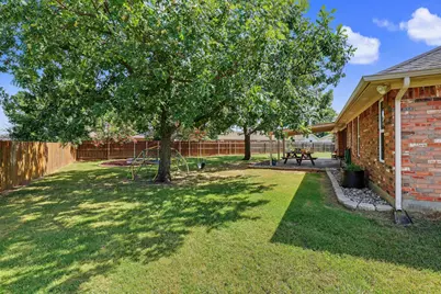 202 Daniel Court, Collinsville, TX 76233 - Photo 37