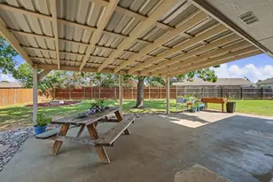 202 Daniel Ct, Collinsville, TX 76233 - Photo 29