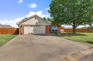 202 Daniel Ct, Collinsville, TX 76233 - Photo 35