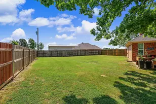 202 Daniel Ct, Collinsville, TX 76233 - Photo 33
