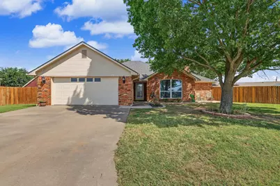 202 Daniel Court, Collinsville, TX 76233 - Photo 1