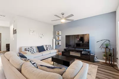 10529 Smiths Bend Road, Fort Worth, TX 76126 - Photo 5